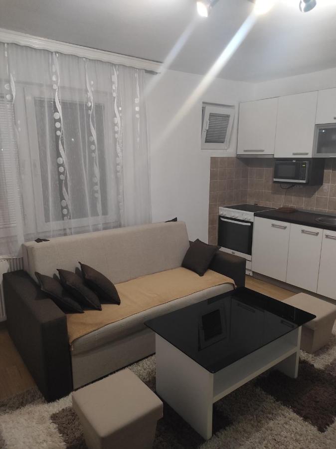 Mini Hill Apartment Sarajevo Ngoại thất bức ảnh