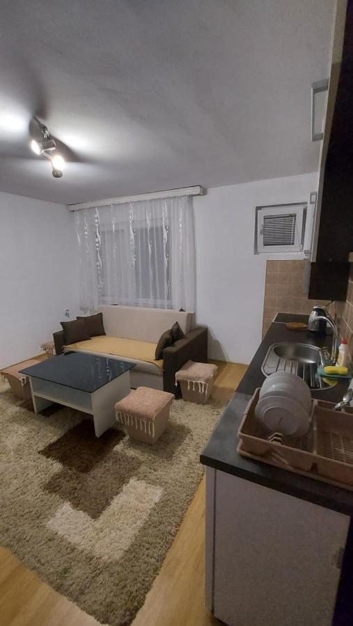 Mini Hill Apartment Sarajevo Ngoại thất bức ảnh