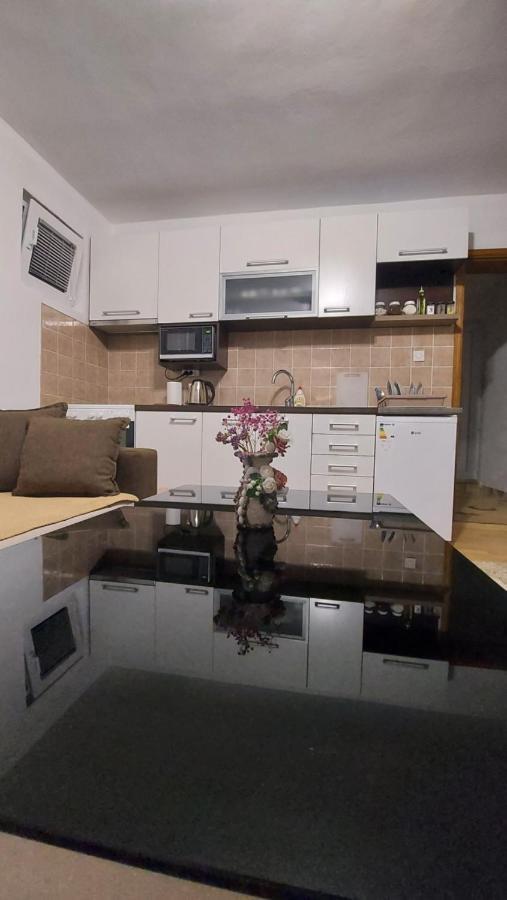 Mini Hill Apartment Sarajevo Ngoại thất bức ảnh
