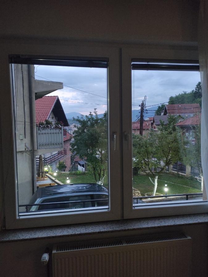 Mini Hill Apartment Sarajevo Ngoại thất bức ảnh